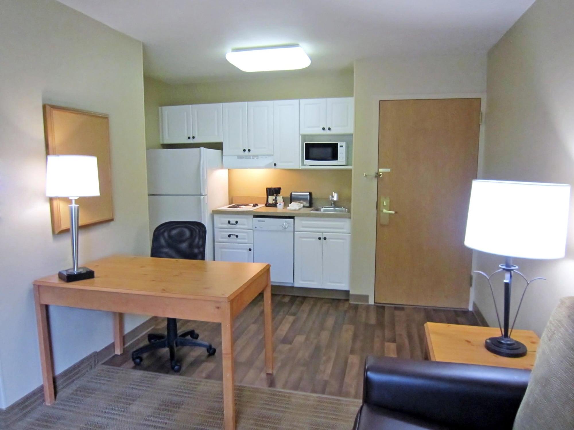 Mainstay Suites Washington Dulles Airport Chantilly Exterior photo