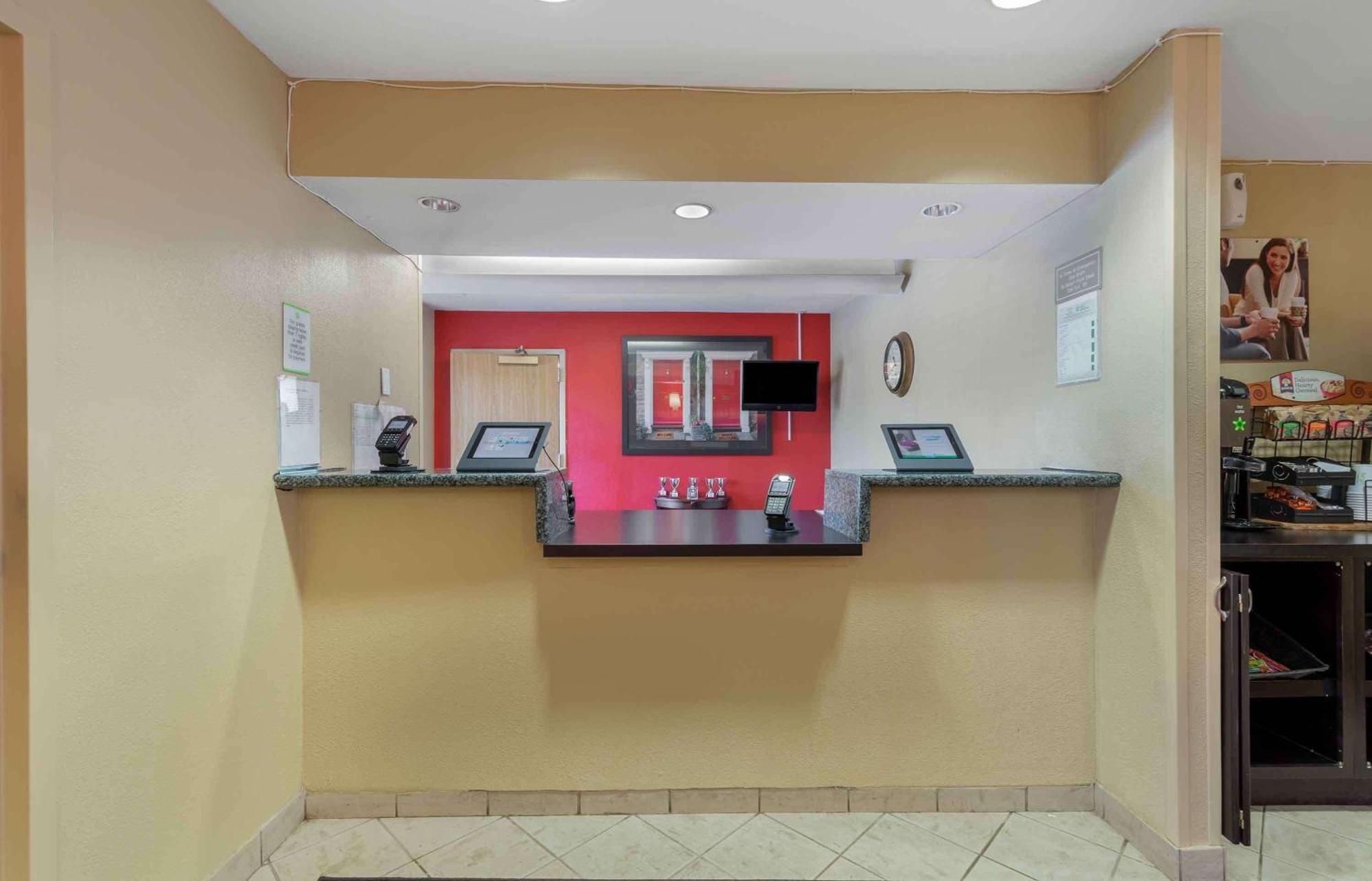 Mainstay Suites Washington Dulles Airport Chantilly Exterior photo